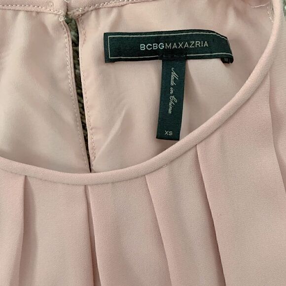 BCBGMaxAzria Lynzie Pleated Shift Dress XS - Picture 6 of 11